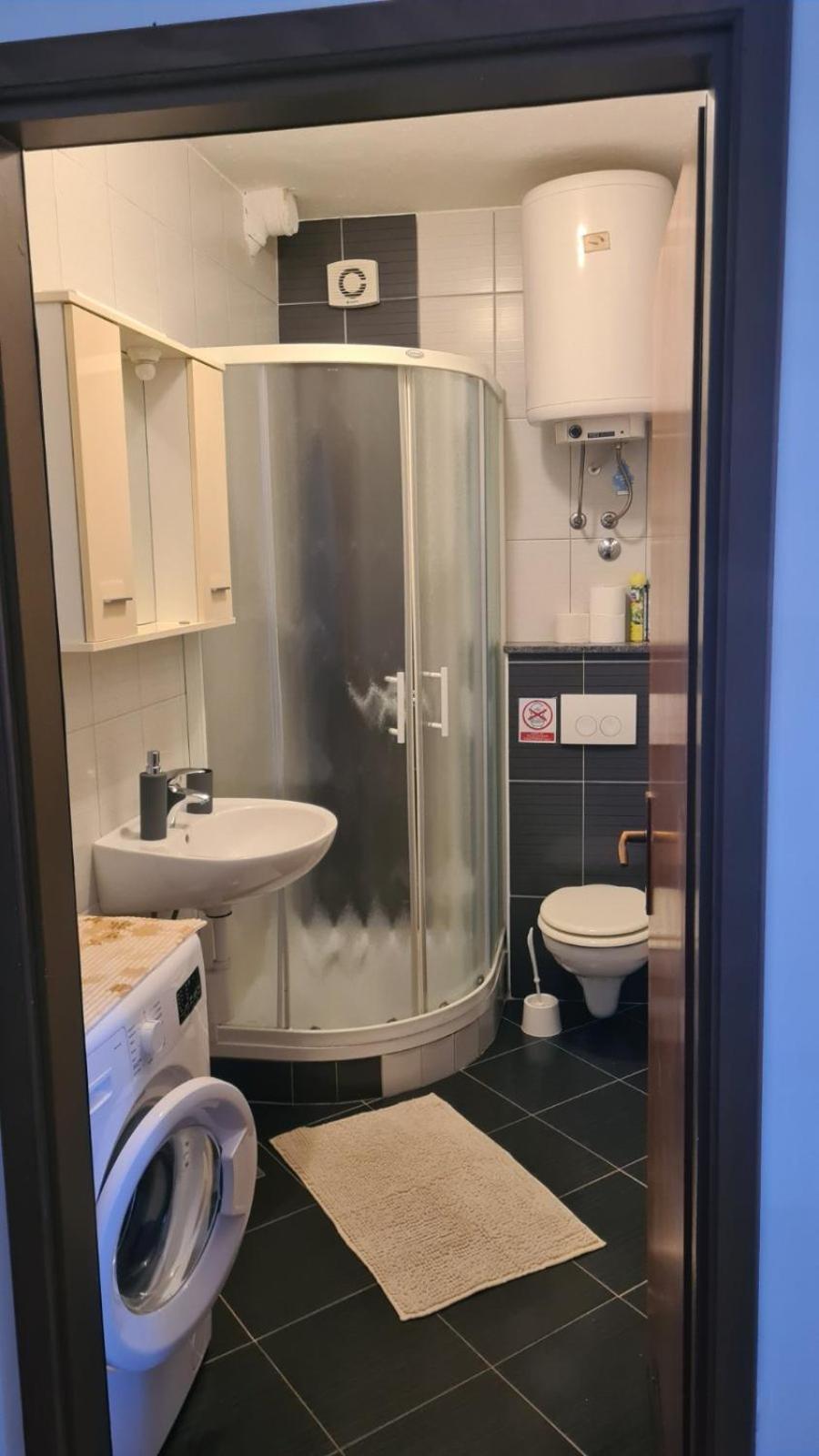 Ivanovski Apartament *