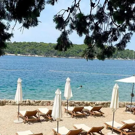 Apartments Ivanovski Rab Town Exterior photo